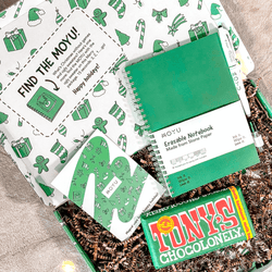 Top view of products in MOYU Merry Merry Christmas Box